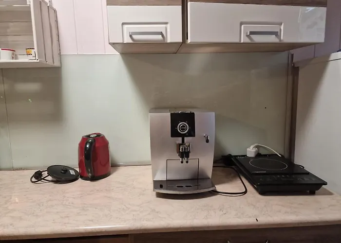 3-Floor Large Apartaments